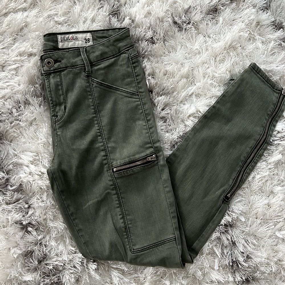 Pistola Olive green skinny jeans. Size 28